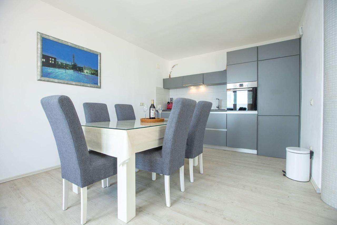 Apartments Mosor Omiš Eksteriør bilde
