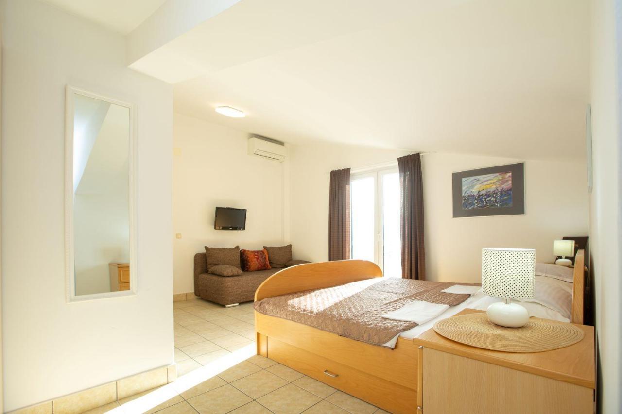 Apartments Mosor Omiš Eksteriør bilde